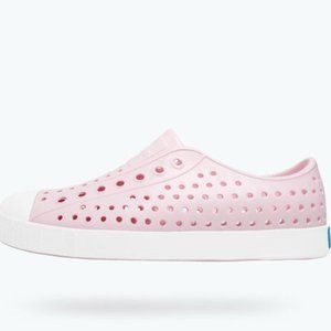 Native womens jefferson shoes water size 9